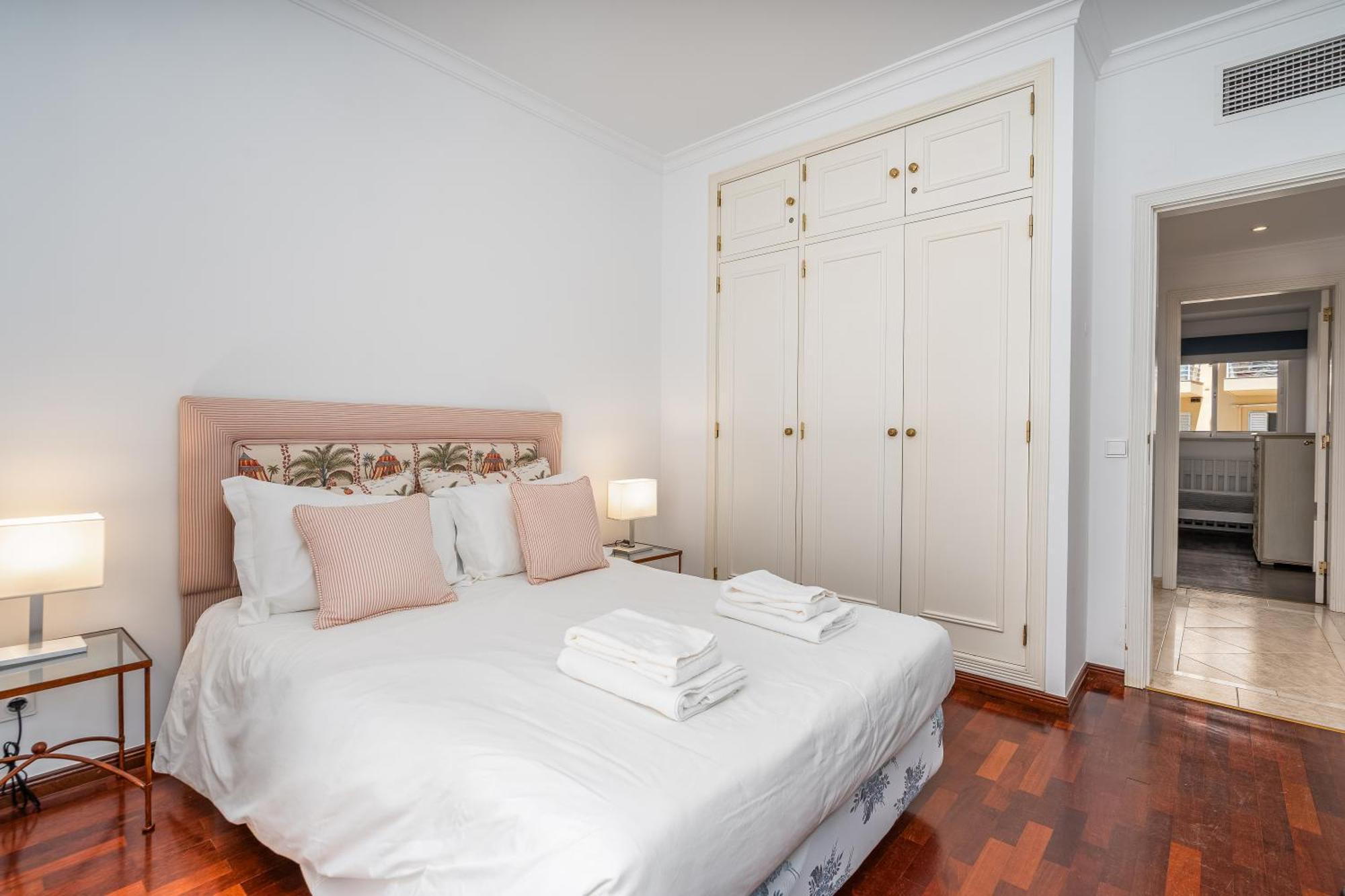 Apartment 2 Bedroom